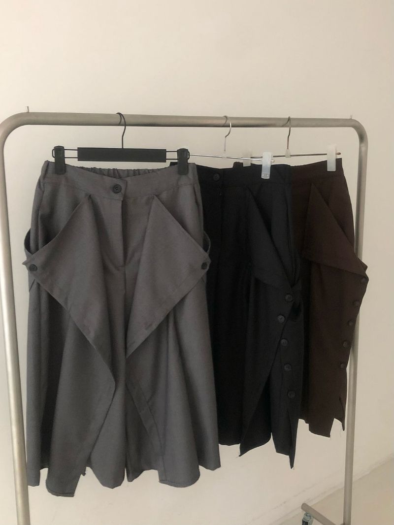 Maroon button bermuda pt (3color)