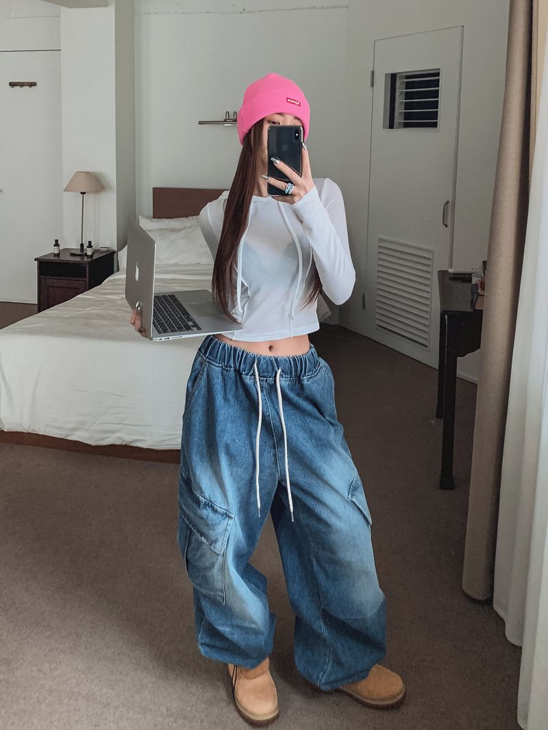 ULAN（ユレン）の「スラットビッグカーゴワイドデニム（Pants）」