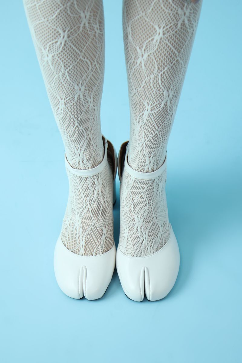 dia flower lace fishnet tights (ivory)