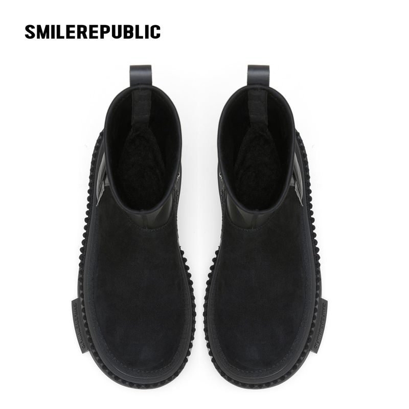 Black Mid-Calf Side-Zip Chunky Platform Winter Boots with Rear Pull Tabs
