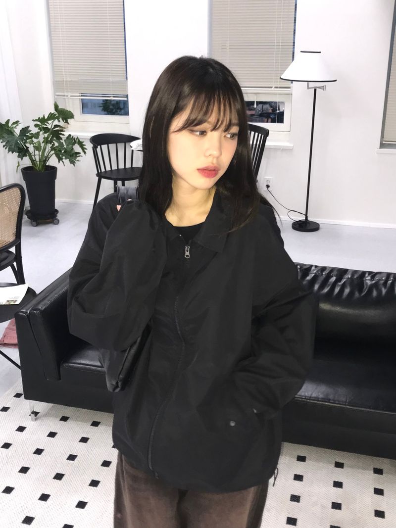 Pulcro collar windbreaker