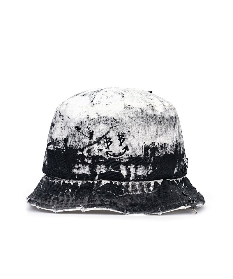 BLACKBLOND(ブラックブロンド)の「BBD Smoke Painted Custom Denim Bucket Hat (White)(Hats)」