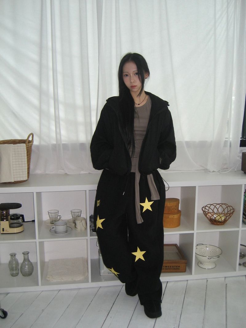 Mini Zan Flower Embossed Crop Hoodie (6c)