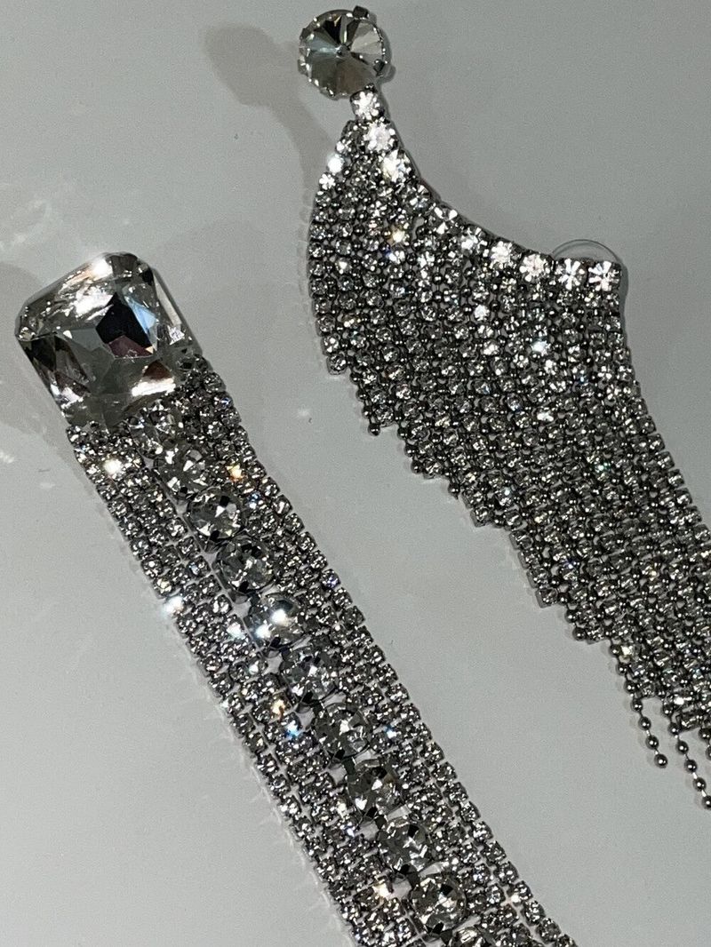 MÜCE（ミュセ）の「0068 Chandelier zirconia dropped earrings（Accessories）」