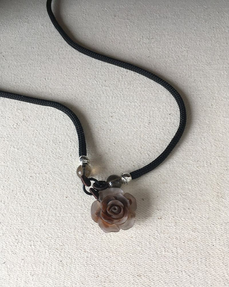 WONDER WONDER(ワンダーワンダー)の「Etin Rose Gemstone Necklace(Accessories)」