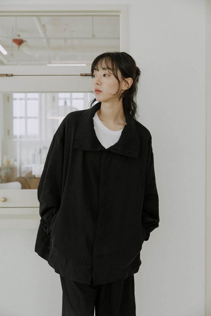 unisex hidden jumper black