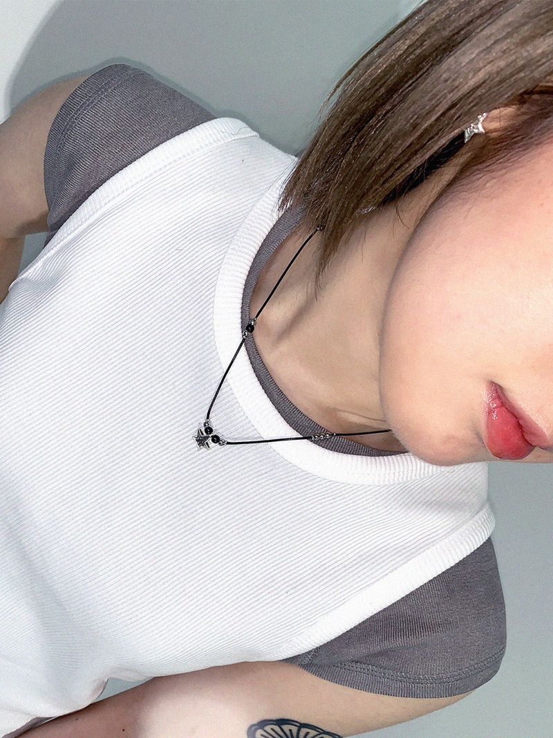 ETOILE STRING NECKLACE