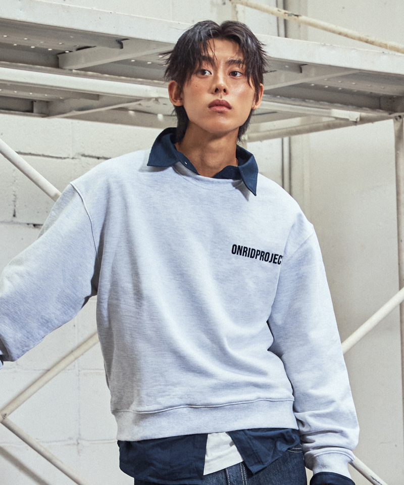 ONRID PROJECT(オンリードプロジェクト)の「Men's エッセンシャルクロップスウェットシャツ - メランジグレー(トップス)」