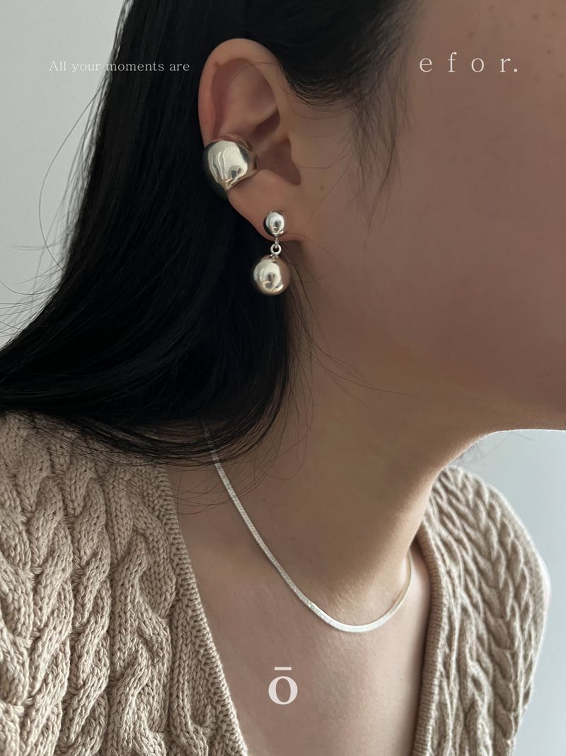 2 Ball Earrings _ M