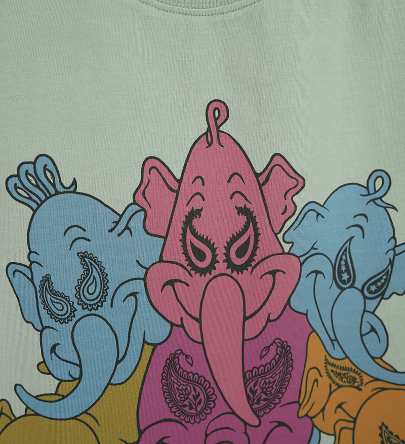 オーバーフィットTシャツ