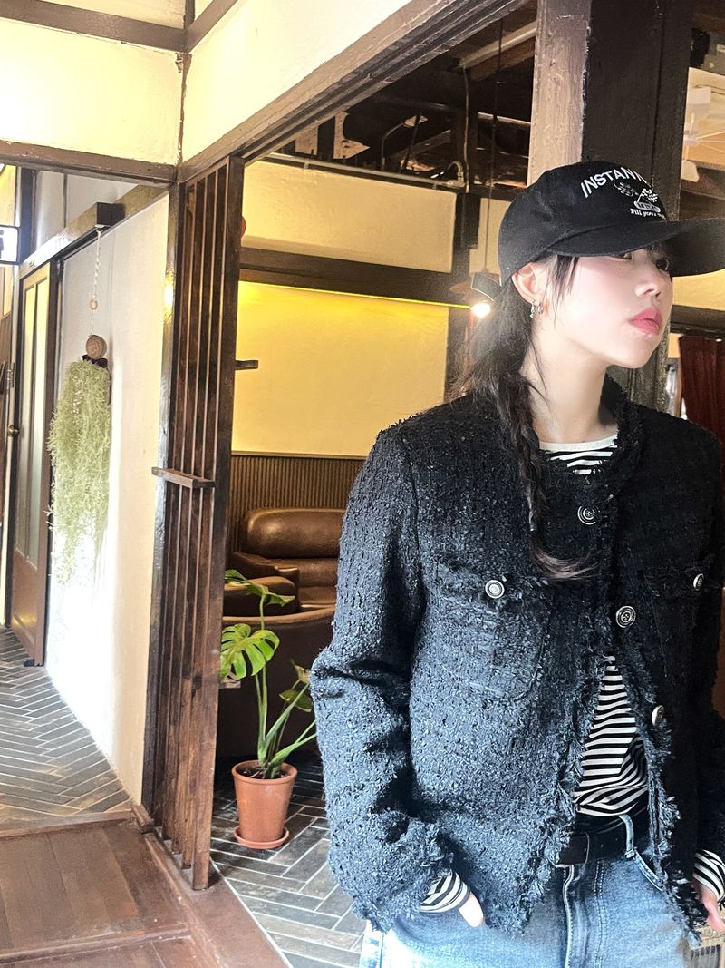 Round pocket tweed jacket