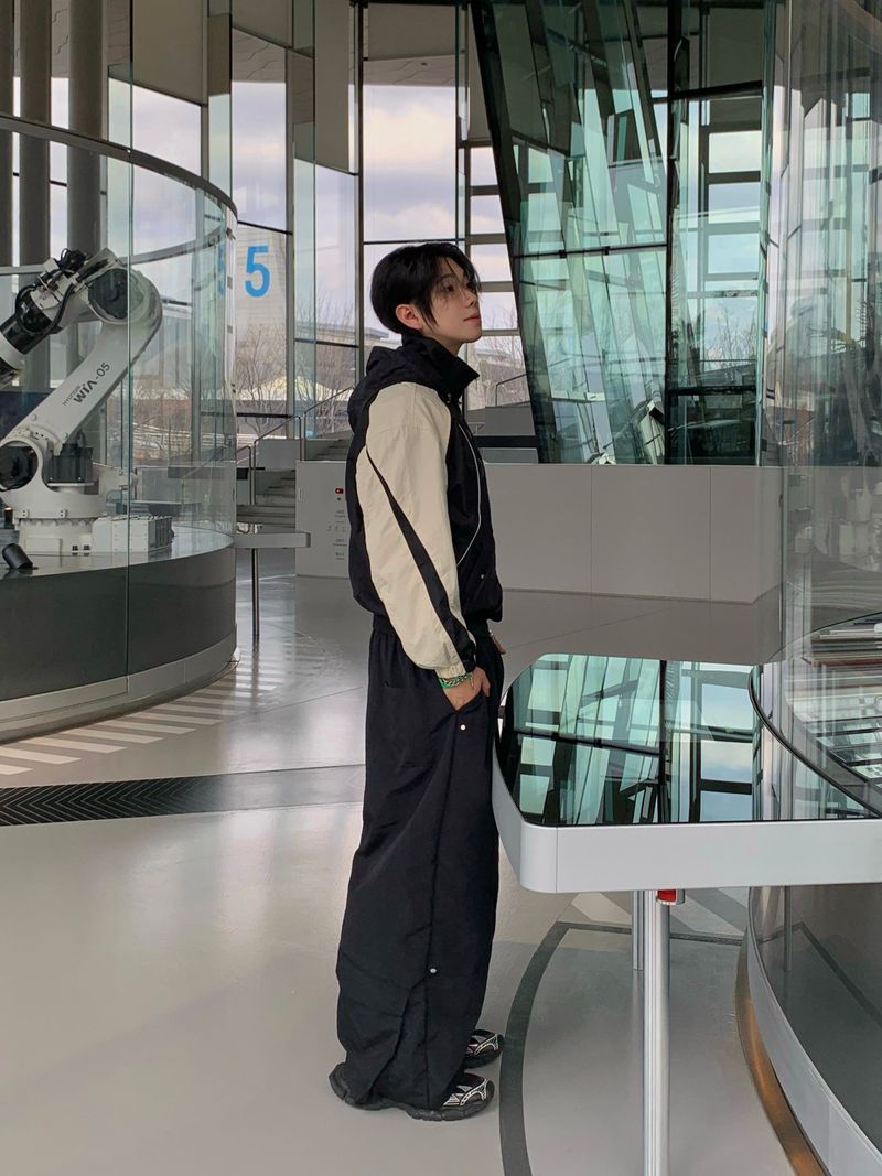 Cynical Curve Nylon Windbreaker 2C