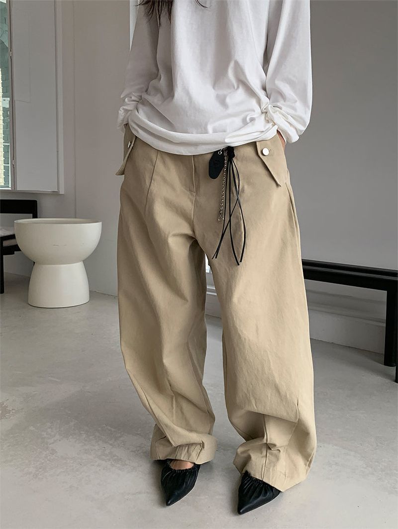 CURVED TUCK COTTON TROUSER