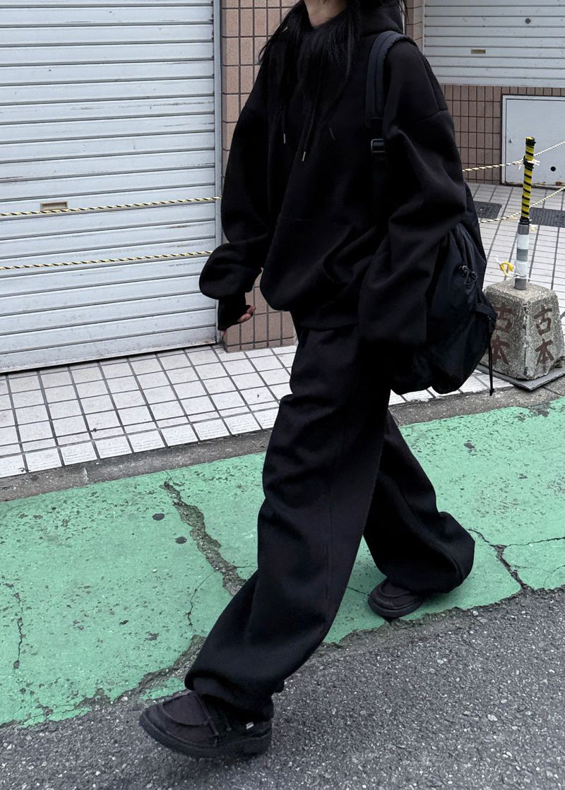  CURVED LINE SWEAT PANTS