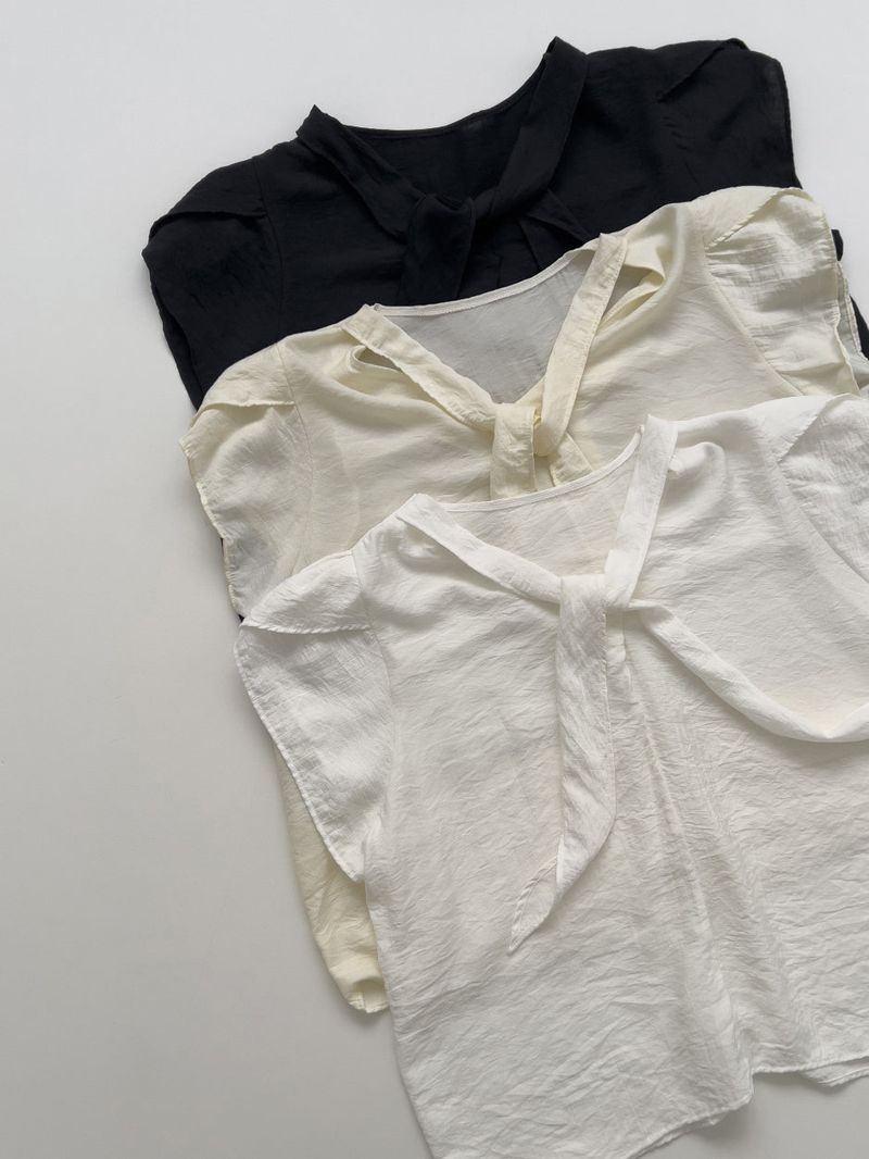 Tulip Tie Short Sleeve Blouse