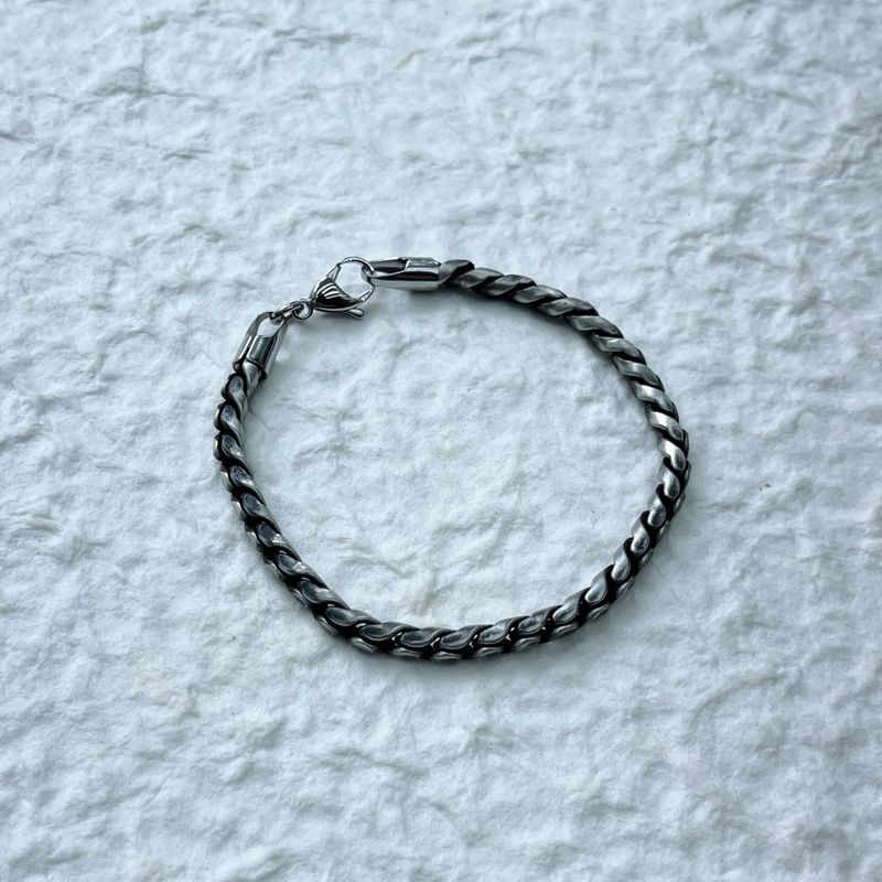 Oxidized Twist Chain Bracelet