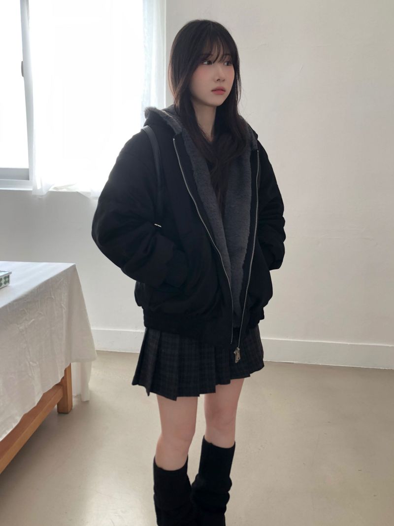 Kitten（キッテン）の「Suede fur hooded jumper (2 colors)（Jackets/Outerwear）」