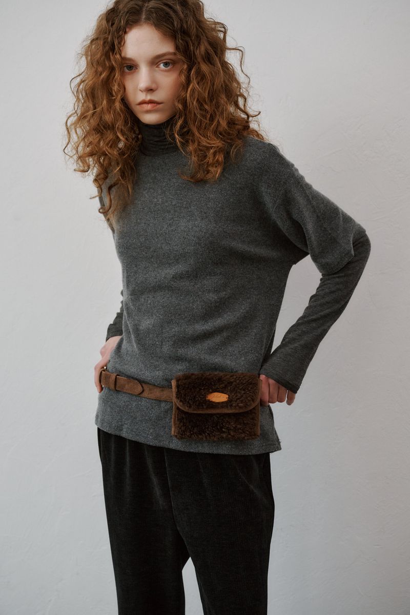 Boucle suede belt bag (Brown)