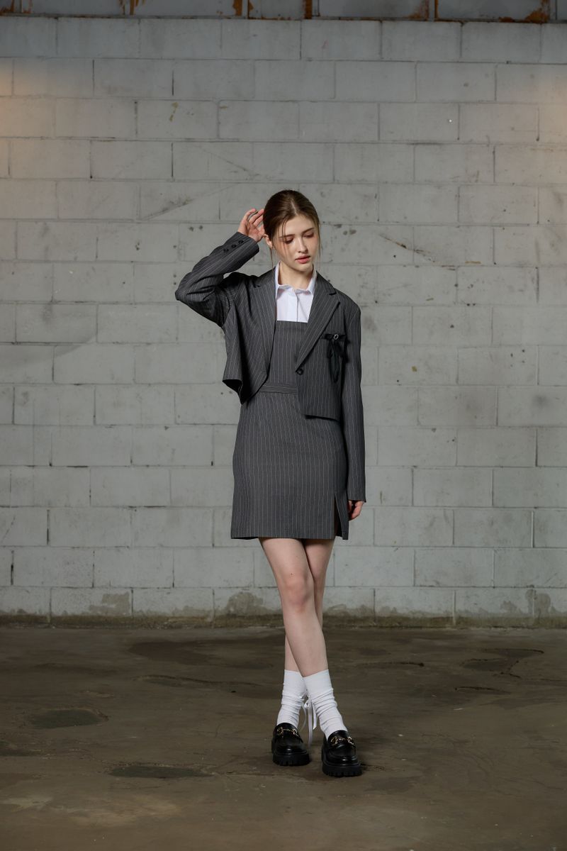 MEOW CROP BLAZER / GRAY
