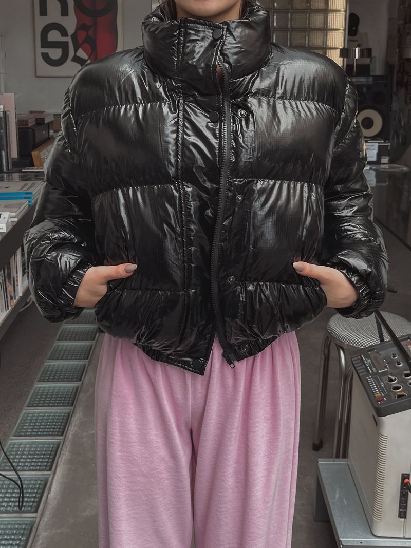 サイレンスグロッシークロップダウンジャケット