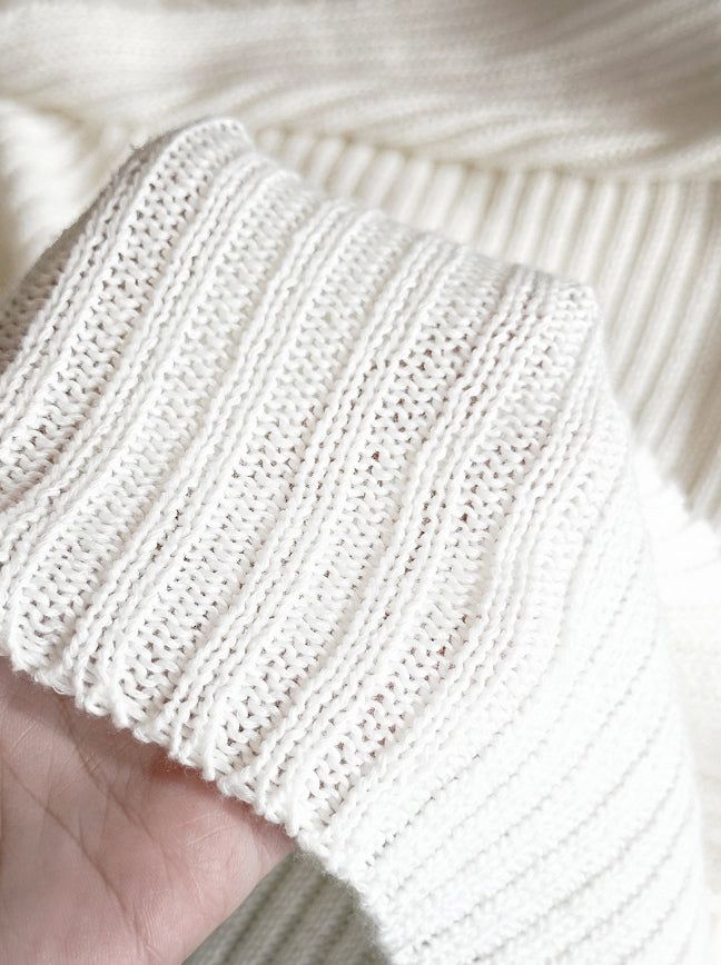 One-off diagonal hooded knit
