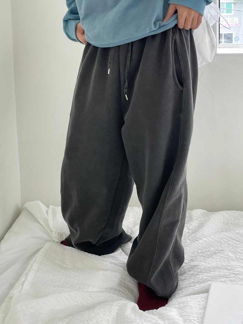 Pigment vintage jogger pants