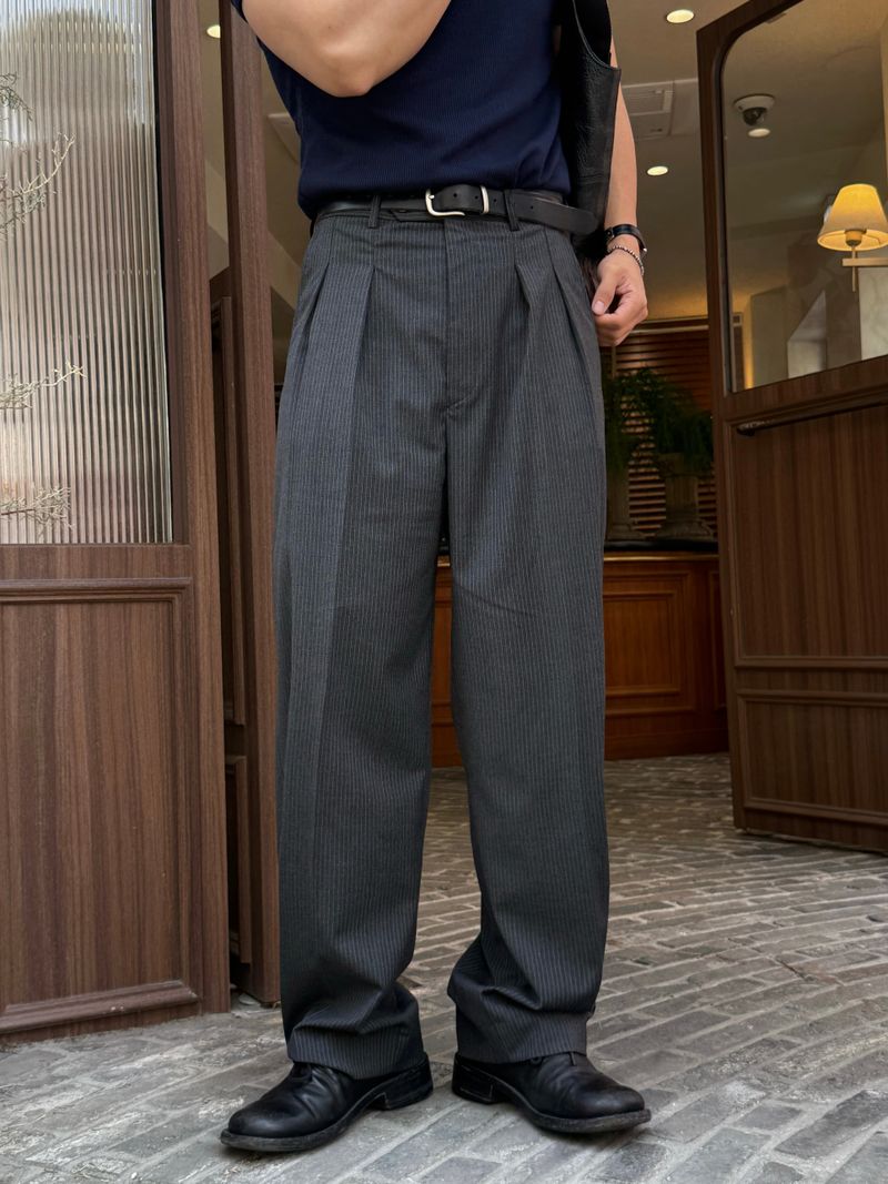 Essen two tuck slacks