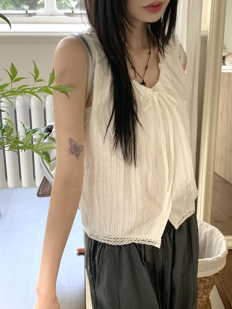WONDER WONDER(ワンダーワンダー)の「coffin punched lace string sleeveless blouse(Tops)」