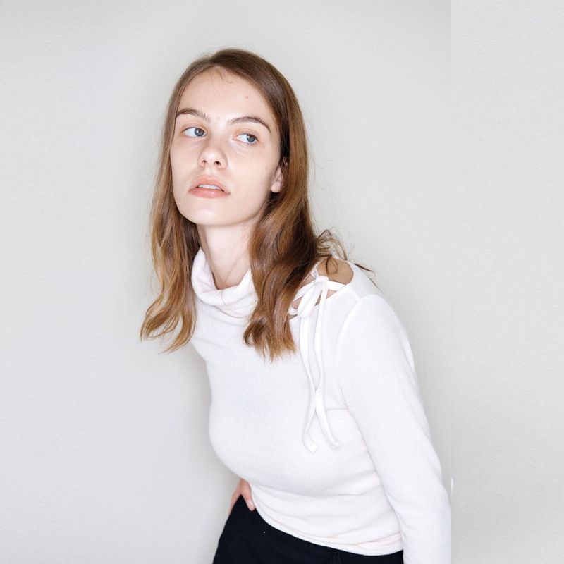 Danika turtleneck top (ivory)
