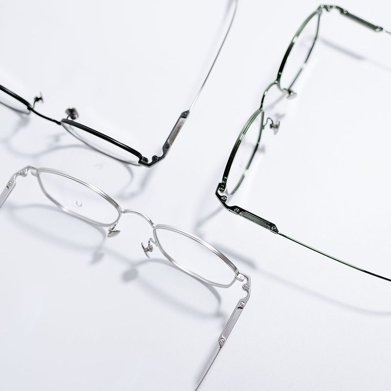 Knouun polygon titanium glasses CODE. 102. E Khaki