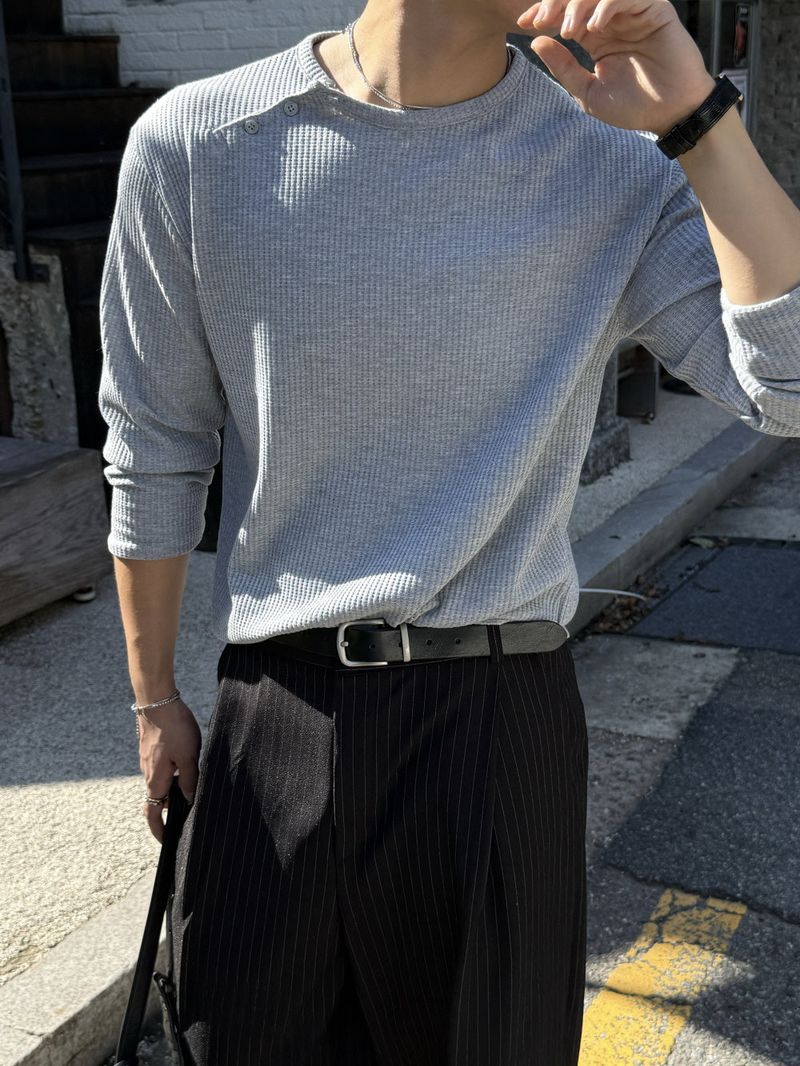 Waffle diagonal button crop long-sleeve t-shirt