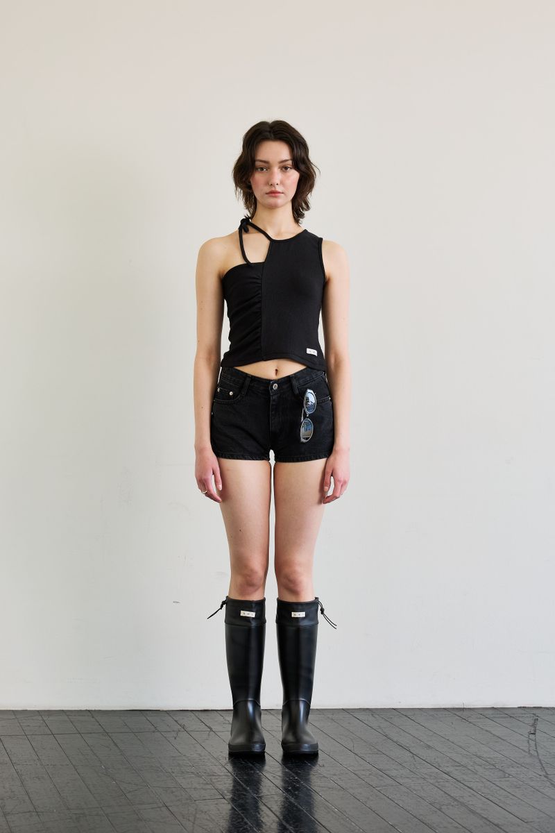ARIKIM（アリキム）の「BEBE UNBALANCE SLEEVELESS TOP / BLACK（Tops）」
