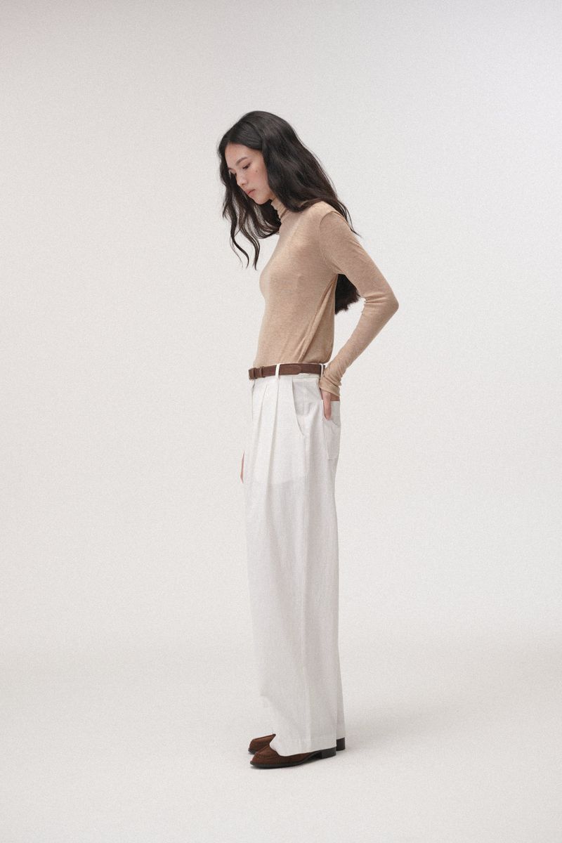 Wide two tuck pants (Ivory)