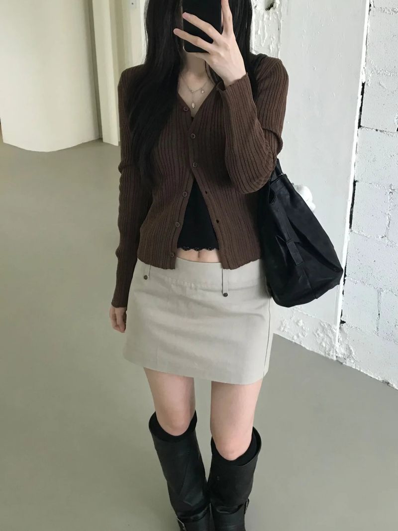 Kitten（キッテン）の「プラン Vネック カーディガン (4 colors)（トップス）」