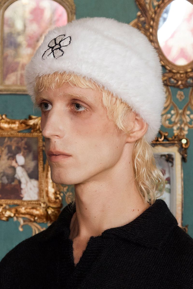 FLOWER FUR BEANIE / IVORY