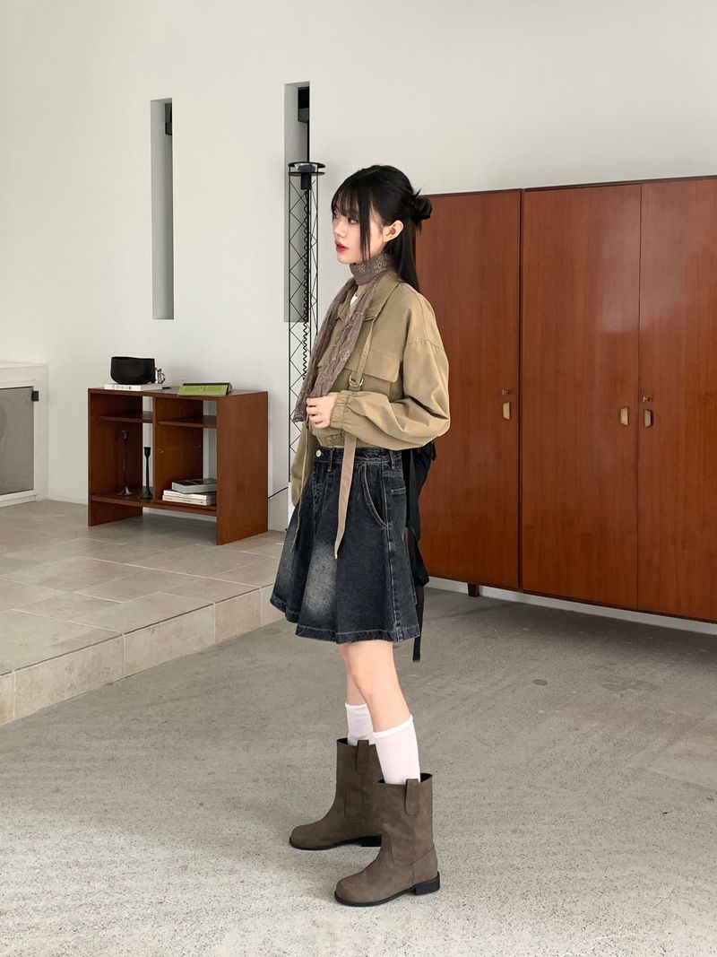 Kuka D-ring strap pocket crop zip-up jacket