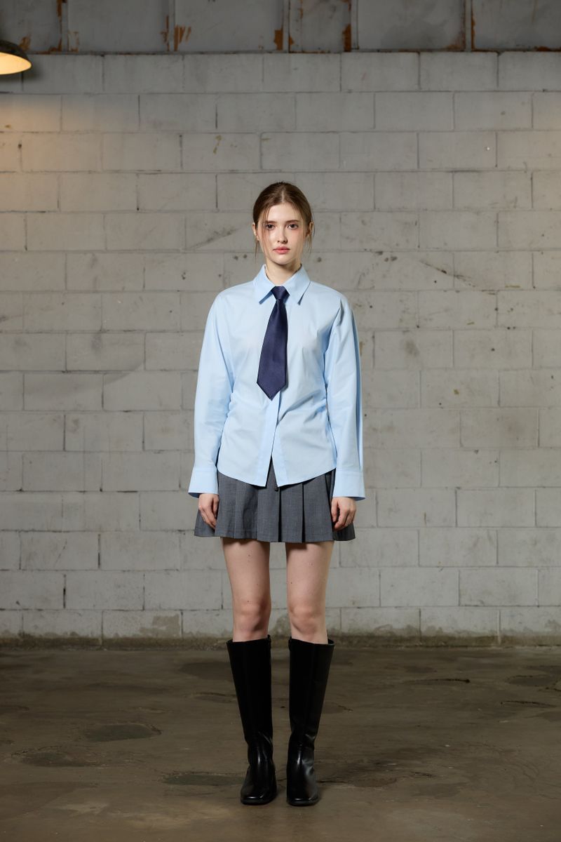 ARIKIM（アリキム）の「UNBALANCE SHIRRING SHIRT / SKY BLUE（Tops）」