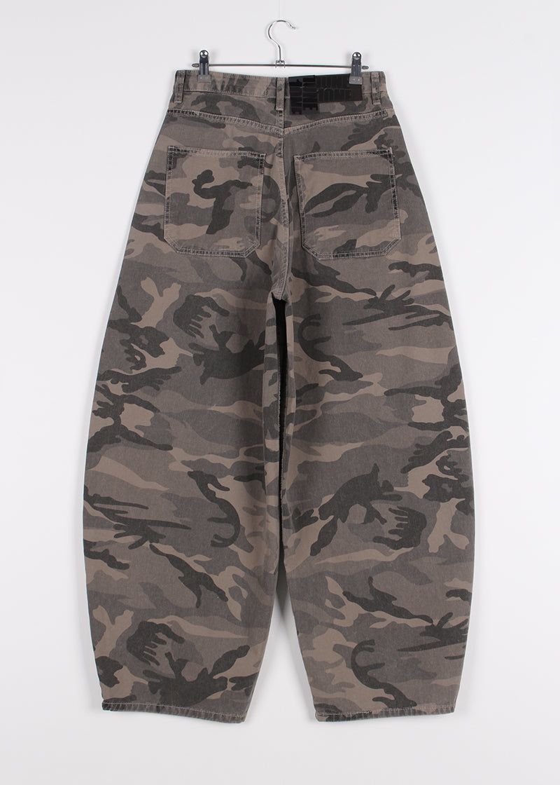 CAMO COTTON BALLOON PANTS