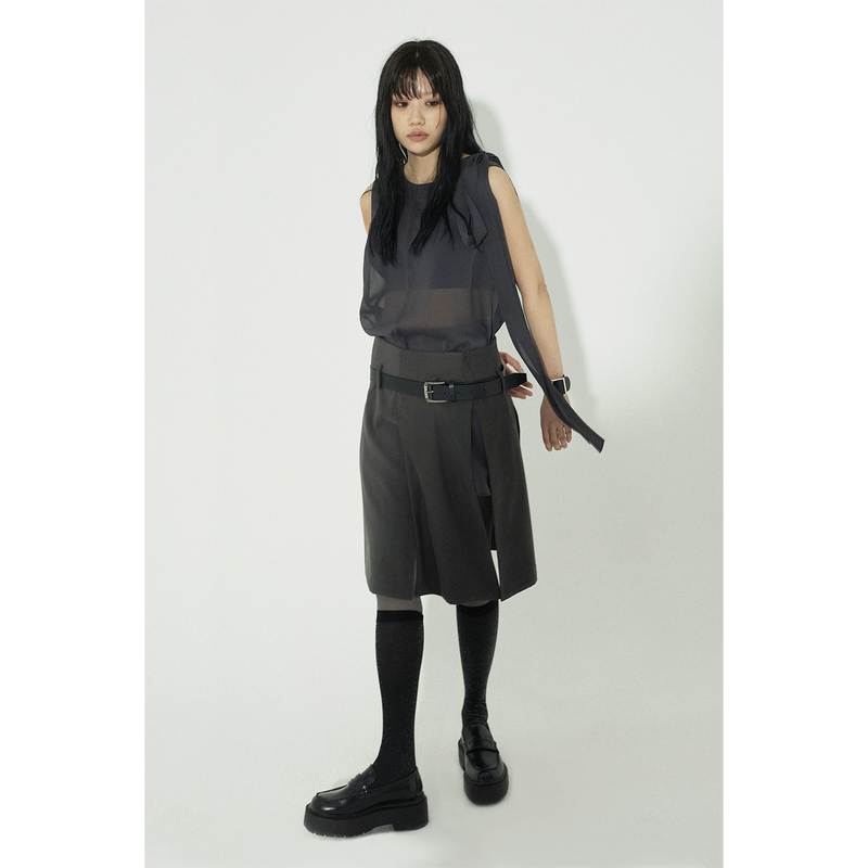 Still Lethardy（スティル レサーディ）の「RIBBON MINI DRESS: CHARCOAL（Dresses）」