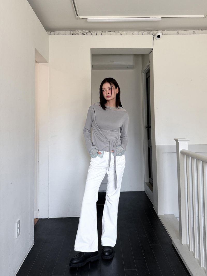  SHOULDER-HOLE WRAP TOP