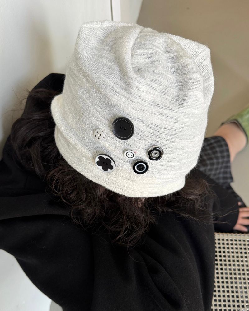 fungus(ファンガス)の「Wide Fit Button Beanie(Hats)」