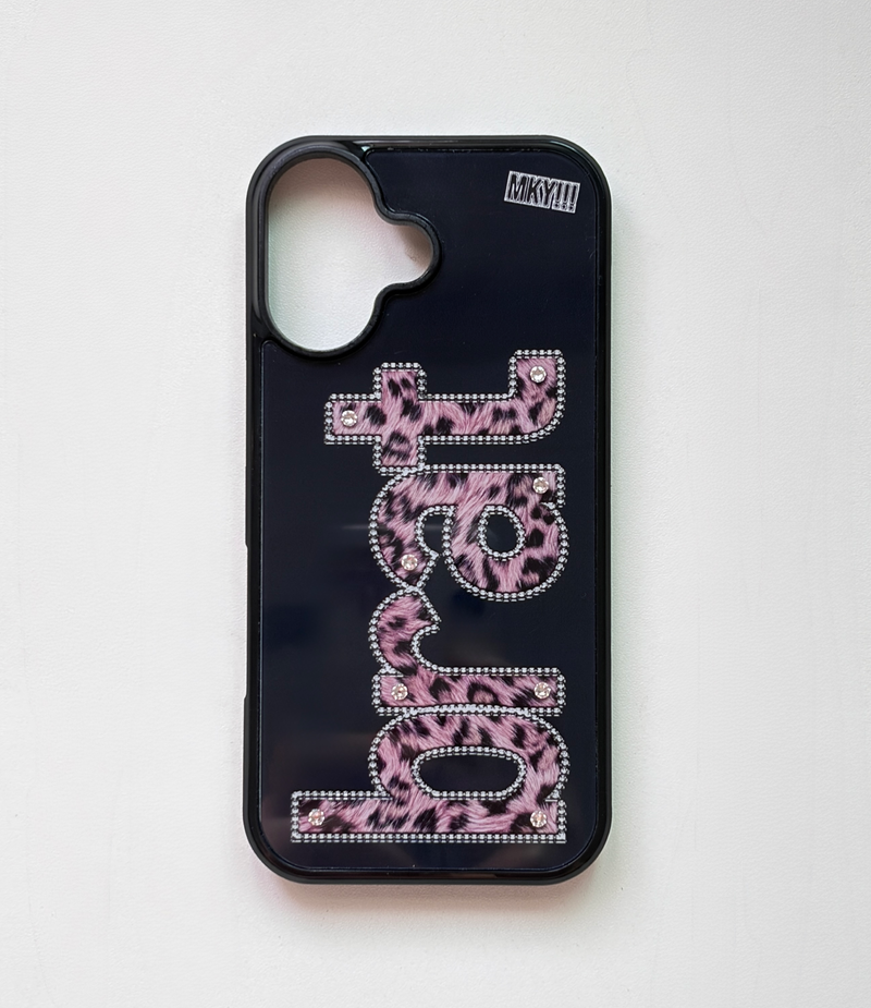 meekanuy（ミカヌ）の「【MADE】ブラット [BLACK♥]（スマホグッズ/小物）」