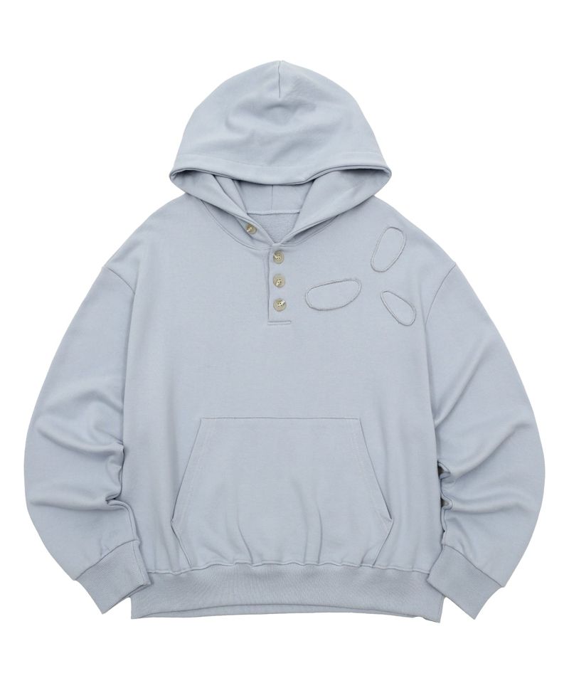 BP2 DISORDER（ビーピートゥーディスオーダー）の「 BPT Symbol Logo Appliqué Hoodie Sky Blue（Tops）」