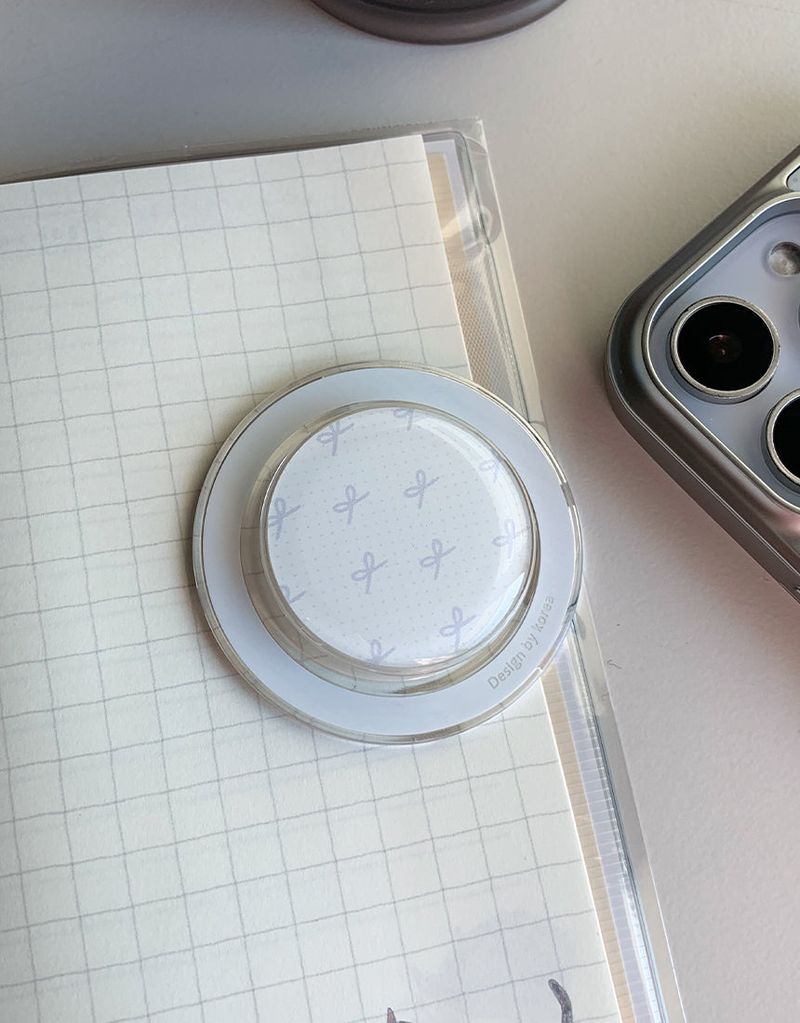 Mint Moment（ミントモーメント）の「[MADE] クラウドリボン エポキシ MagSafe対応 スマホグリップ（Smartphone Accessories）」