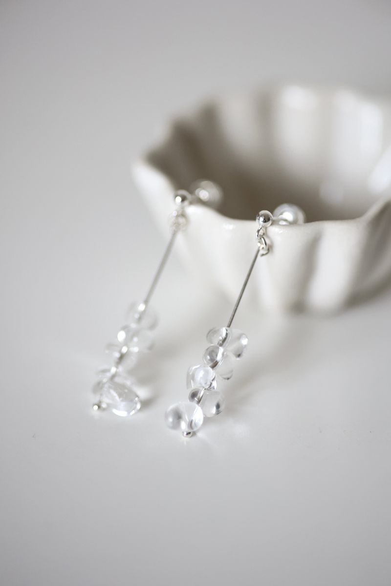 Drop Pebble White Crystal Silver 925 Pierce handmade