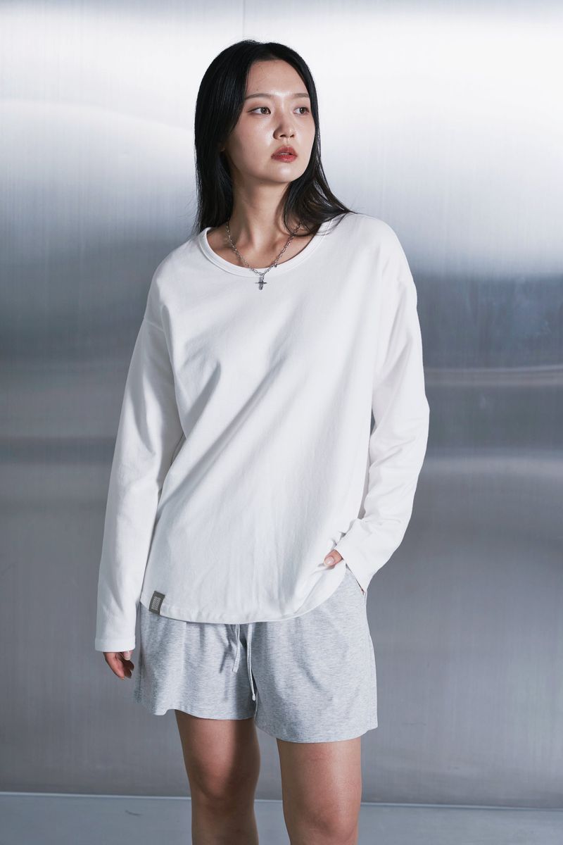 ESSENTIAL PLEAT U-NECK TEE (Off-White)