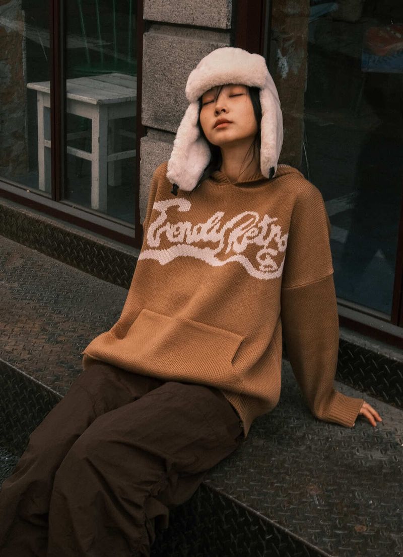 RE: WAVE LOGO KNIT HOODIE - SANDBEIGE