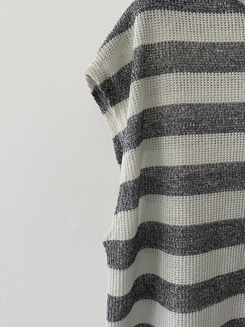 Grunge stripe knit vest