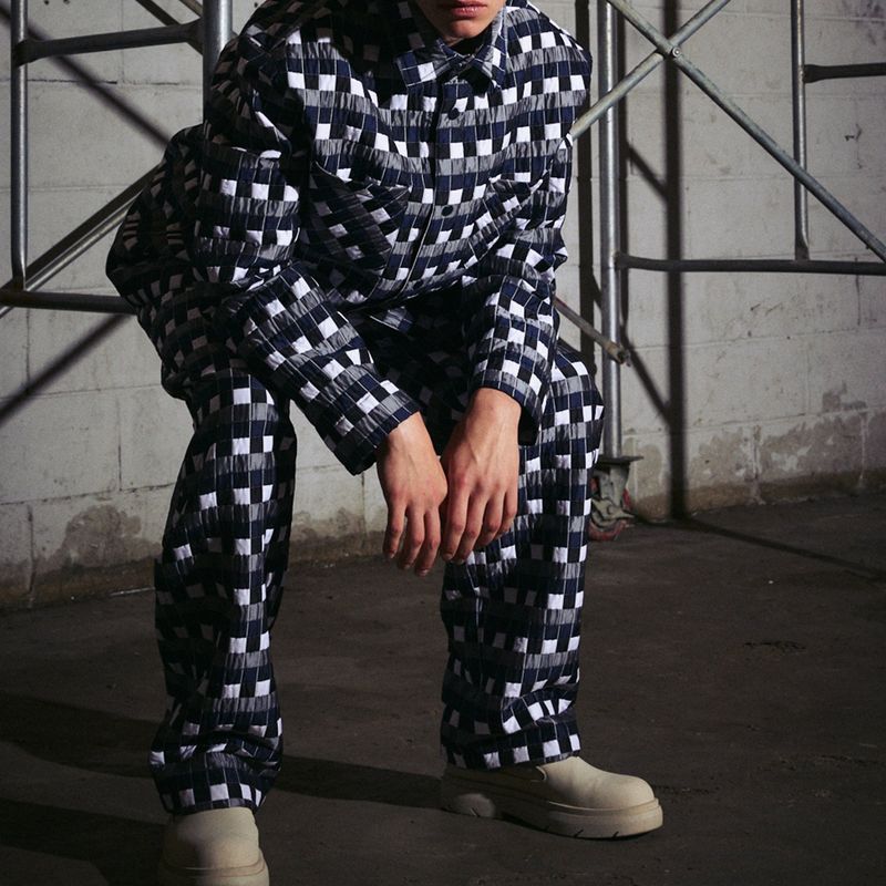 NAVY CHECKERED BAGGY PANTS