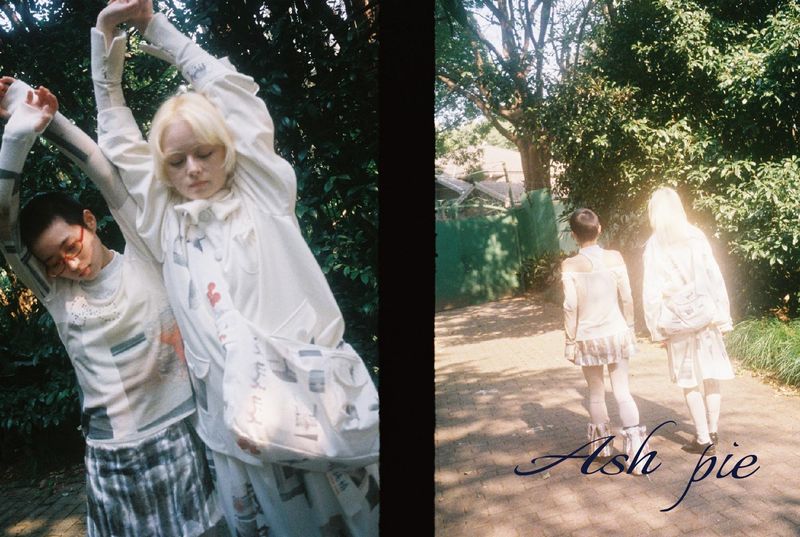 AW25 Loose coat with doll collar